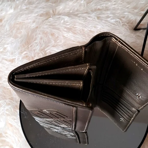 Givenchy Vintage Wallet EUC - Picture 11 of 11